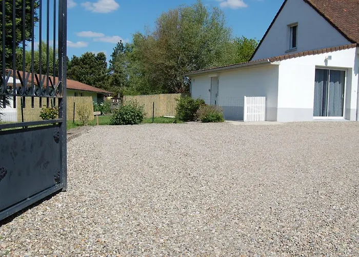 Chez Poussin